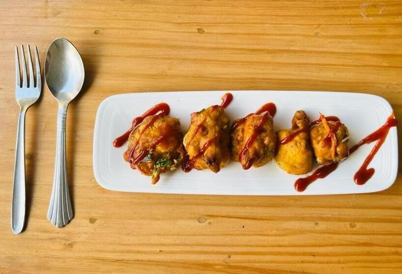 Krishna Garden Hotel & Restaurant