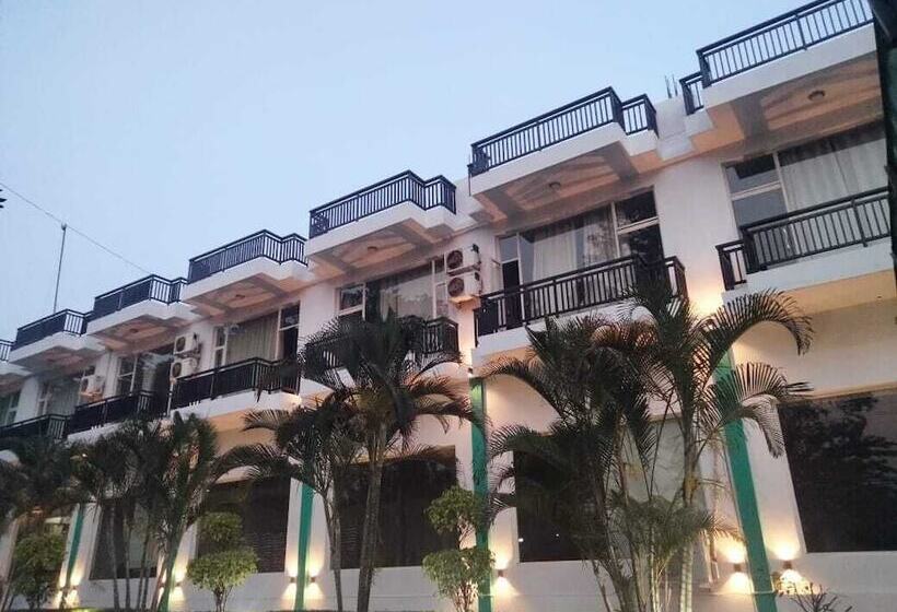 Novel Resort By Urban