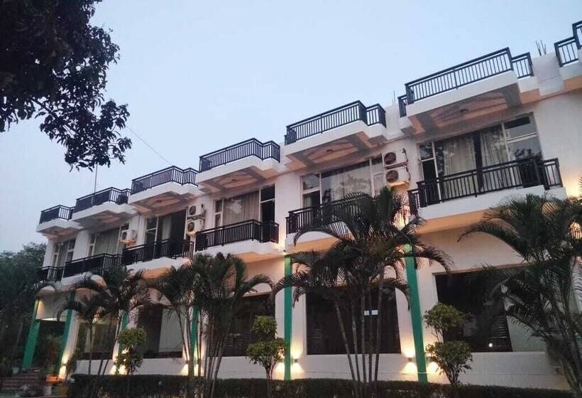 Novel Resort By Urban