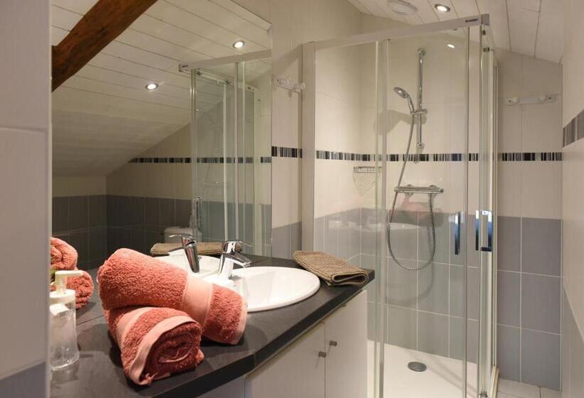 بنسيون Auberge Du Couvige