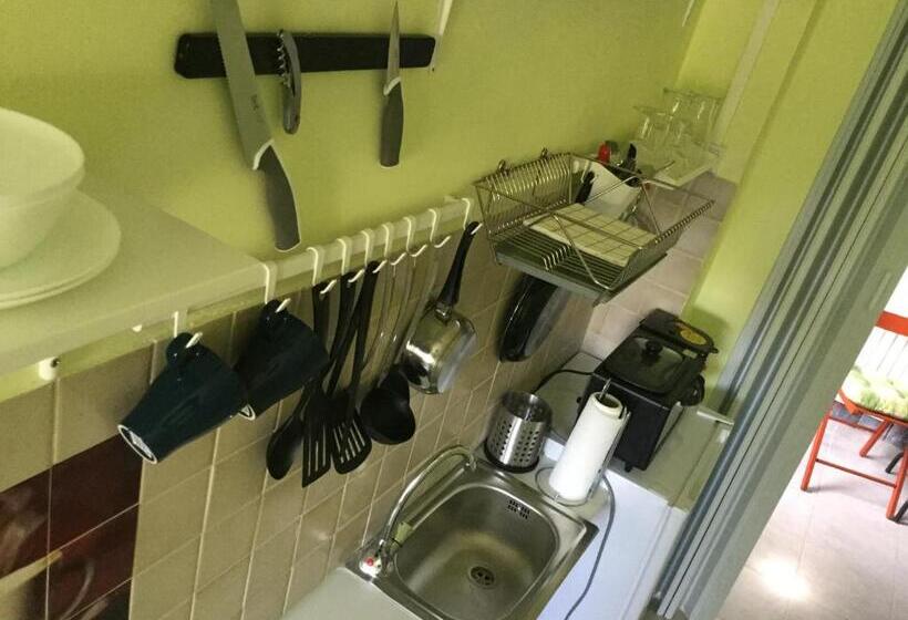 بنسيون Balatongyöngye Vendégház