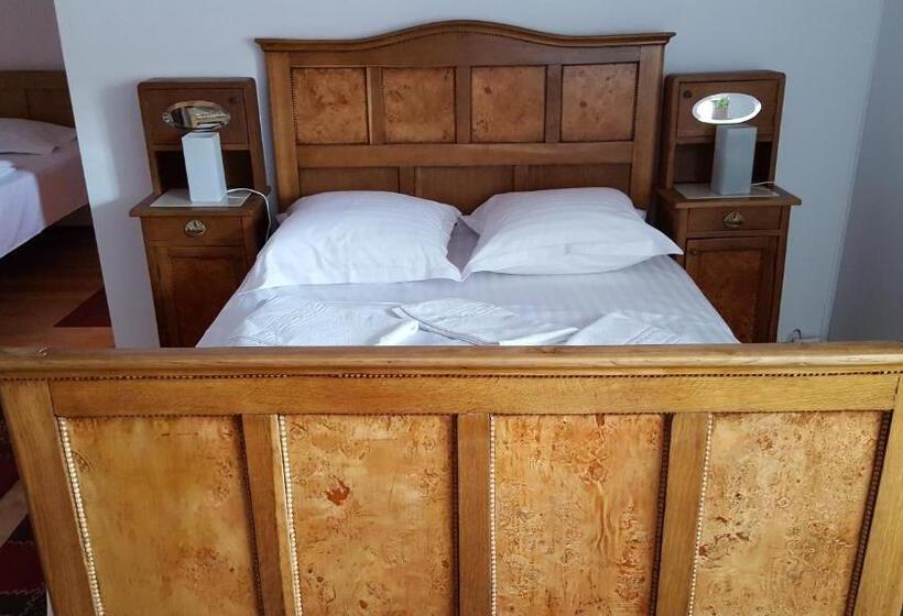 פנסיון Casa Gross