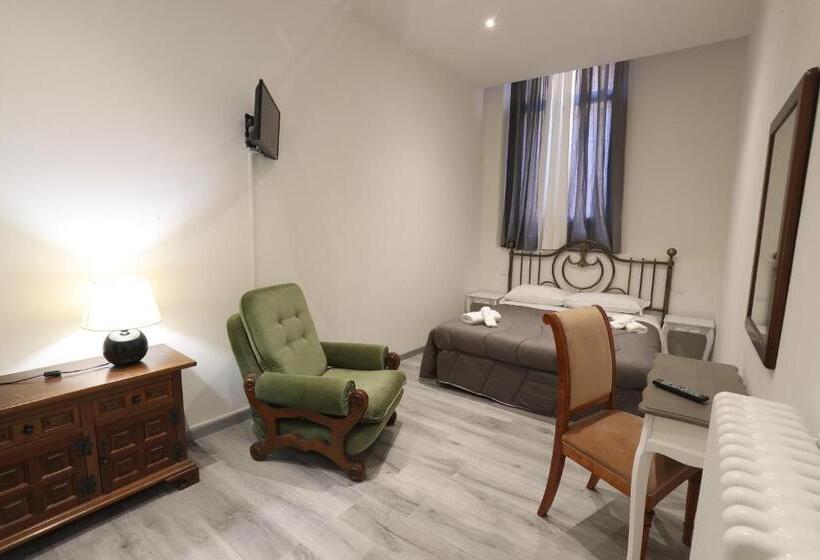 펜션 Casadiviaappia