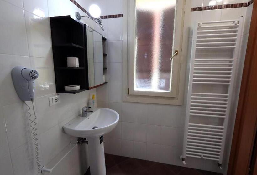 펜션 Casadiviaappia