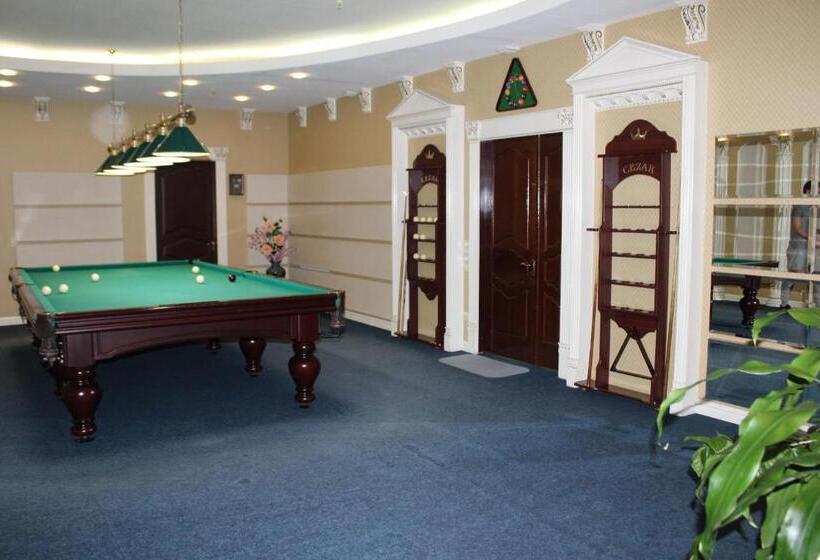 پانسیون Ceasar