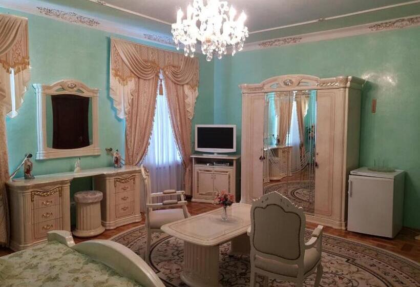 پانسیون Ceasar