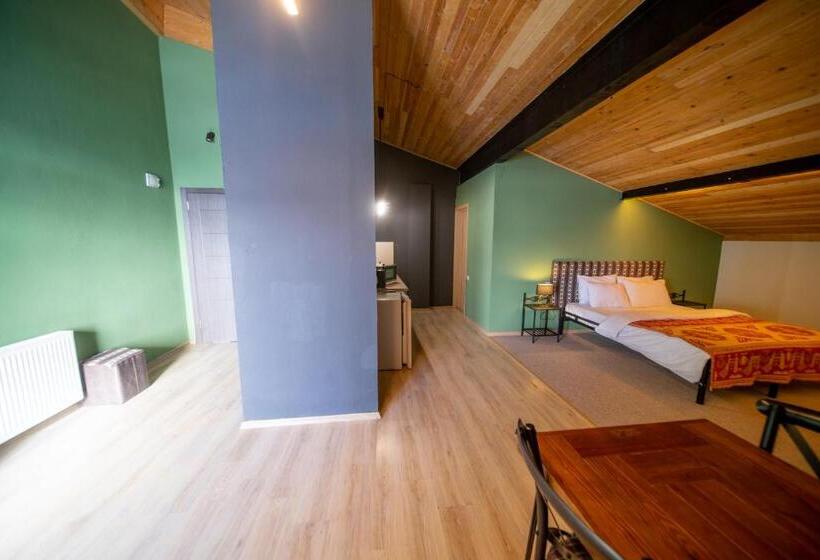 پانسیون Chalet Papa Basili