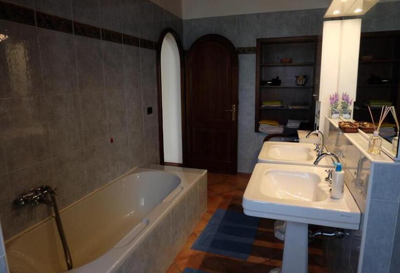 بنسيون Corte Bagnetta