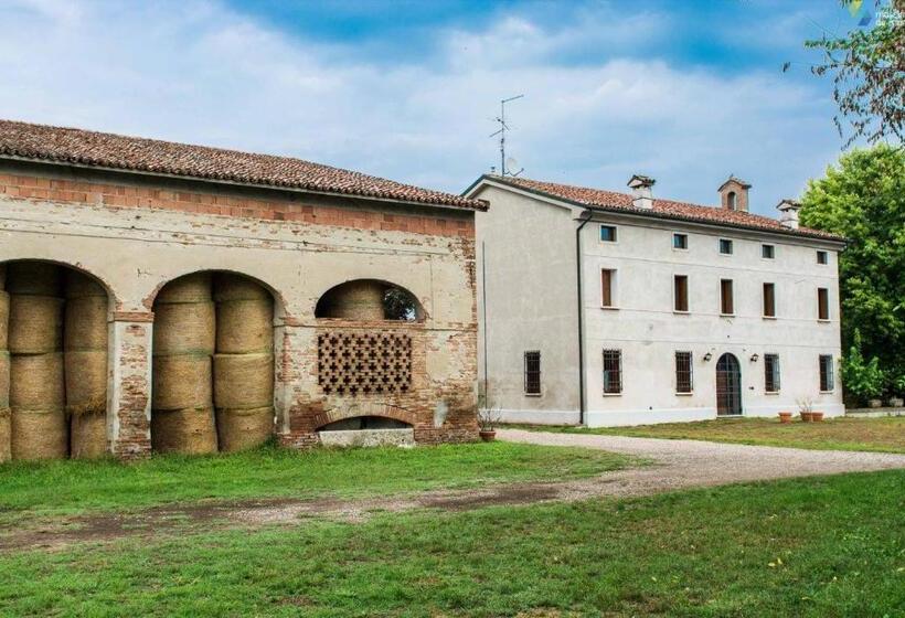 بنسيون Corte Bagnetta