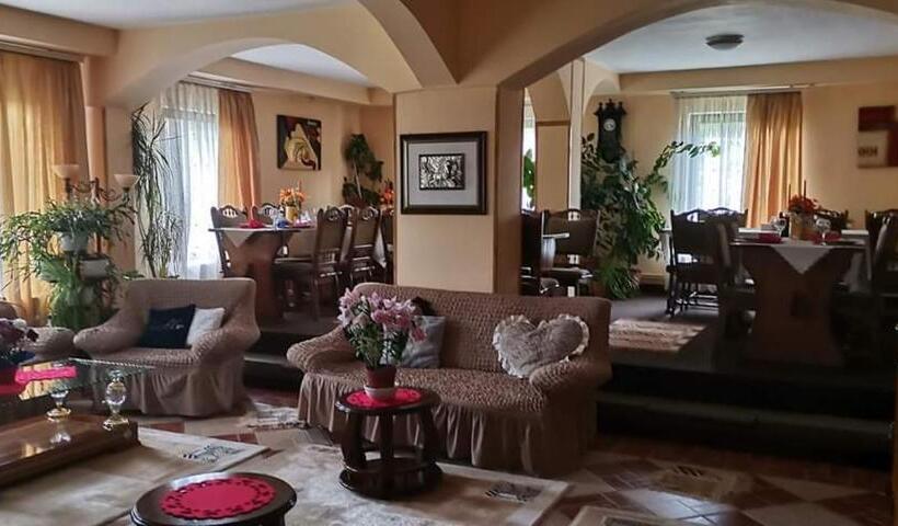 بنسيون Flori De Bucovina