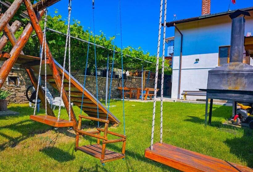 פנסיון Guest House Dorkos