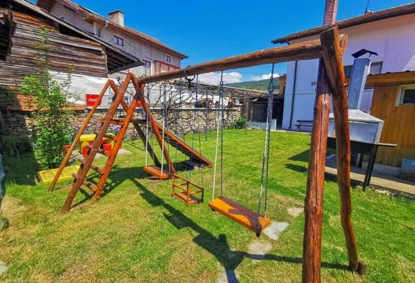 פנסיון Guest House Dorkos