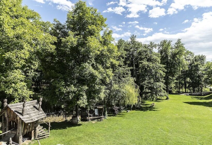 ペンション Hanul Vatra