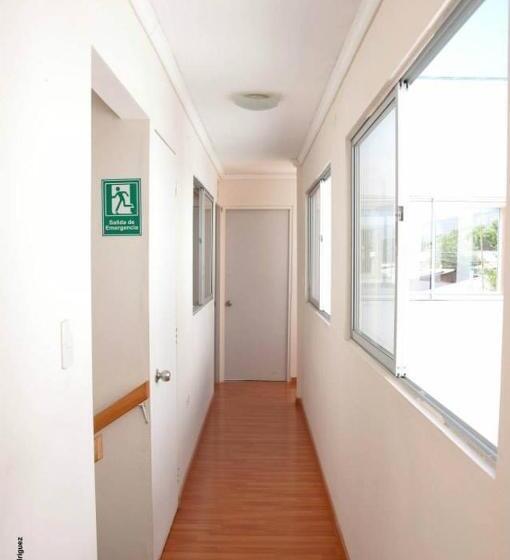 Пансион Hostal Alto Algarrobal