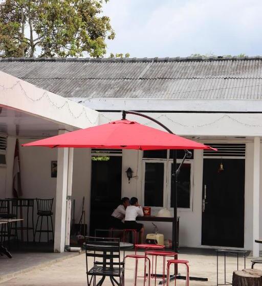 Пансион Hw. Hubers Hotel, Bar & Resto