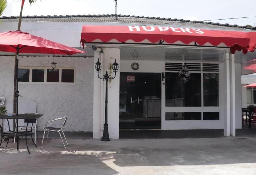 بنسيون Hw. Hubers Hotel, Bar & Resto