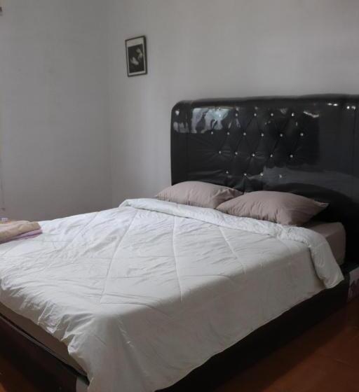 Пансион Hw. Hubers Hotel, Bar & Resto