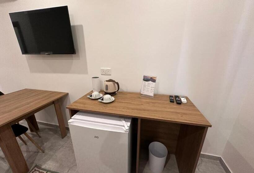 پانسیون La Bella Guesthouse