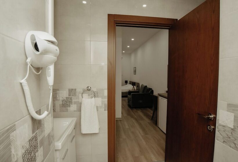 פנסיון Old Stone Boutique Hotel   North Cyprus