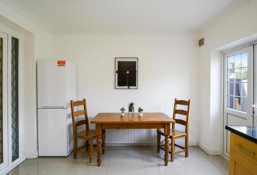 펜션 Pitshanger Hububb Stay