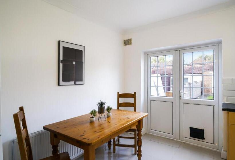 펜션 Pitshanger Hububb Stay