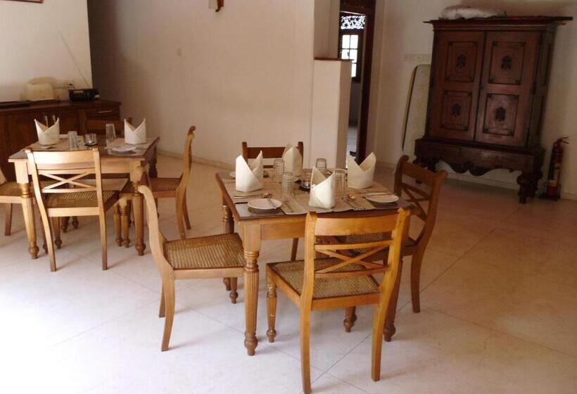 פנסיון Shalome Villa