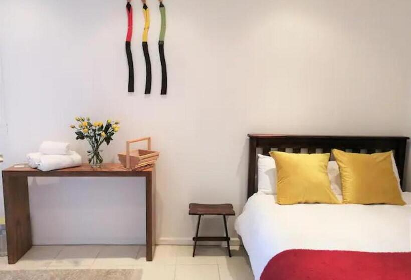 بنسيون Staymore Guesthouse