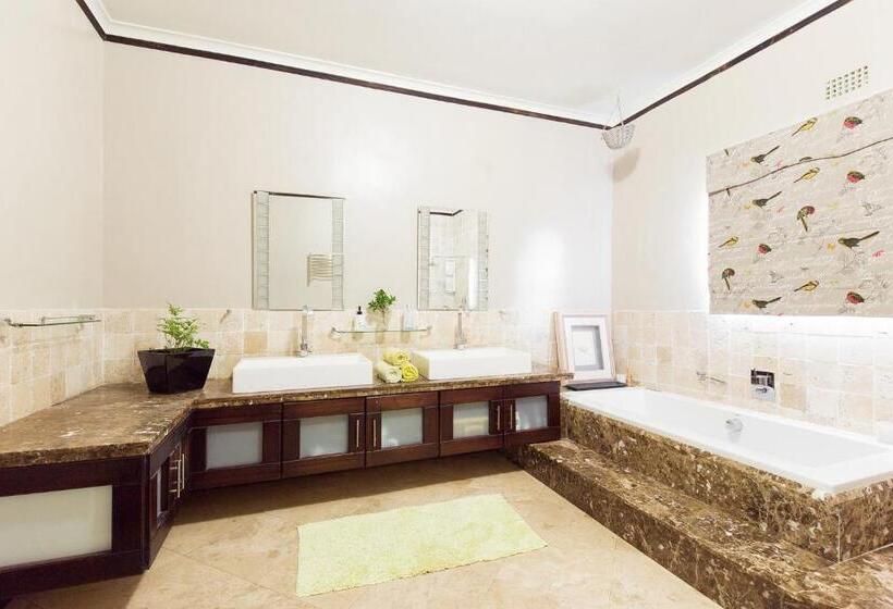 بنسيون Staymore Guesthouse