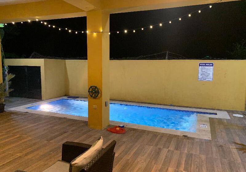 پانسیون The Vista Inn