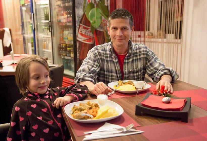 بنسيون Vila Evergreen