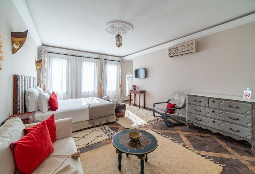 پانسیون Villa Chems