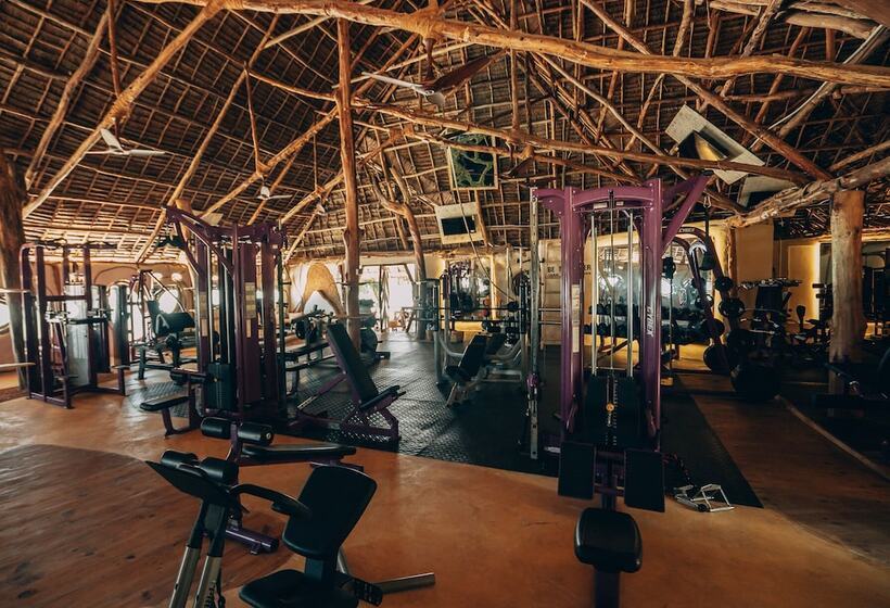 אתר נופש Kinazu Upepo Beach