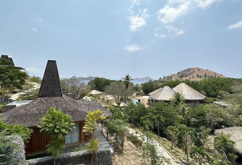 リゾートホテル Menjaga Bay