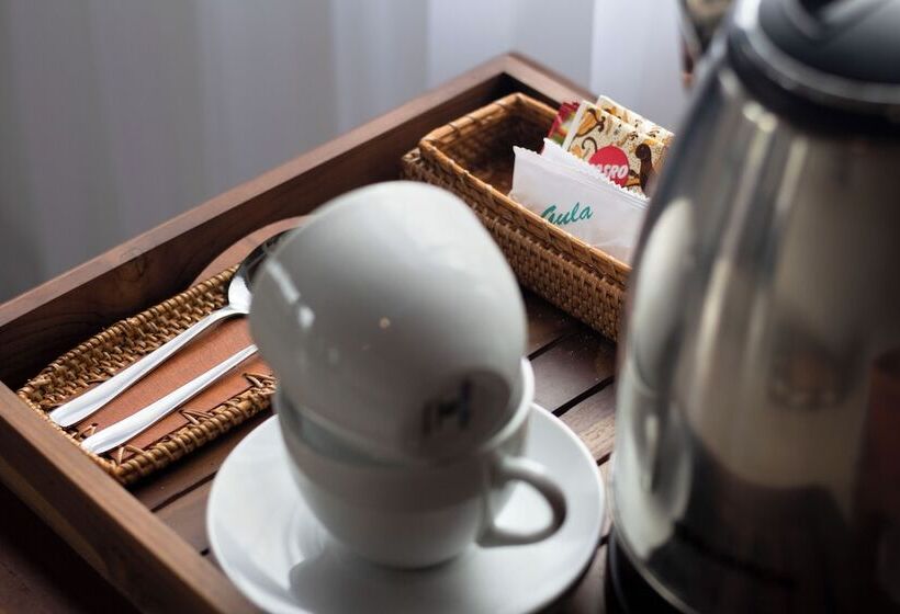 אתר נופש The Kanjeng Signature Sidemen