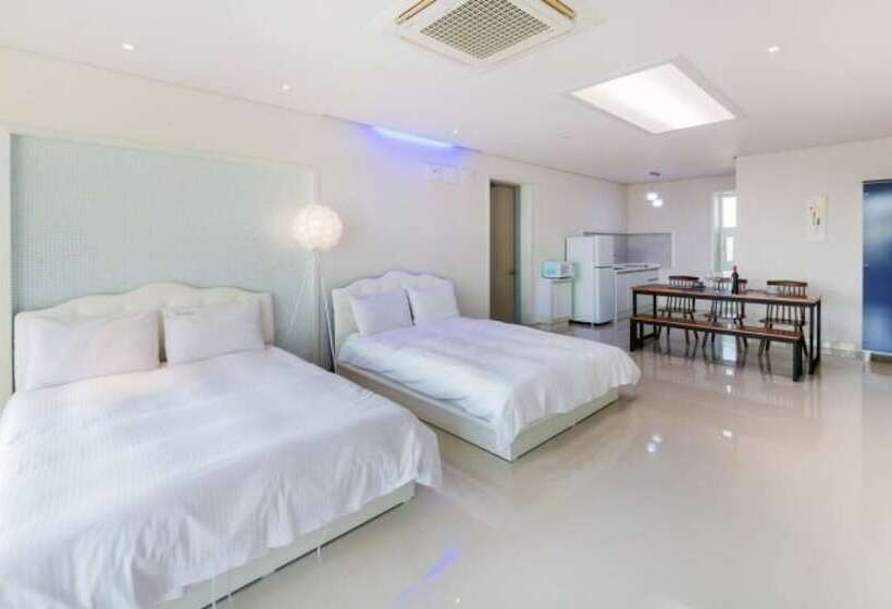 Pensiune Gyeongju Staley Pool Villa