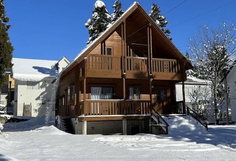 Swiss Chalet Hakuba