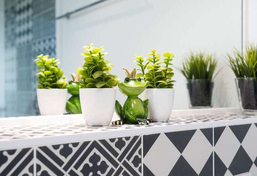 The Business Sleeping Place