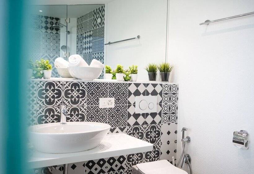 The Business Sleeping Place