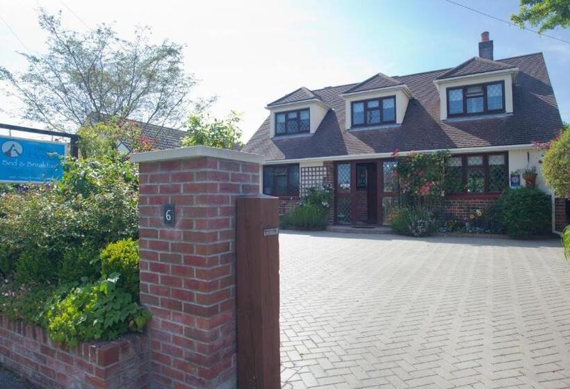 Twiga House Bed And Breakfast