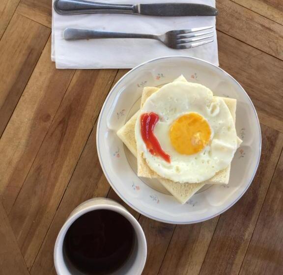 Xoxo Kuta Legian Hostel