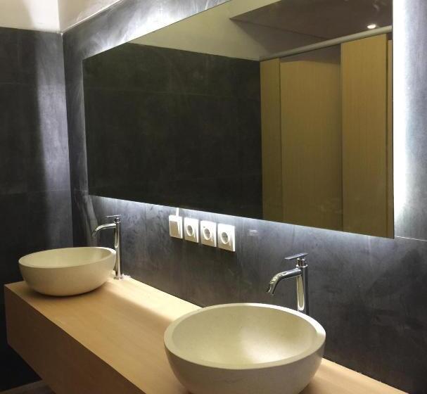 Xoxo Kuta Legian Hostel