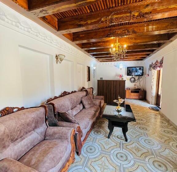 בית מלון כפרי Lola Boutique