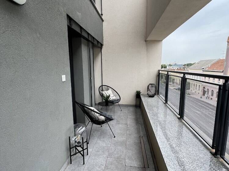 Avand Apartments Debrecen