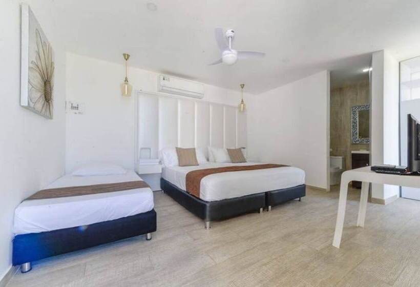 Aw Hotel Holidays Palace