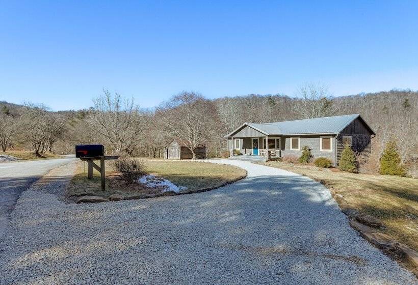 Beautiful Blowing Rock Home W/ Private Deck!