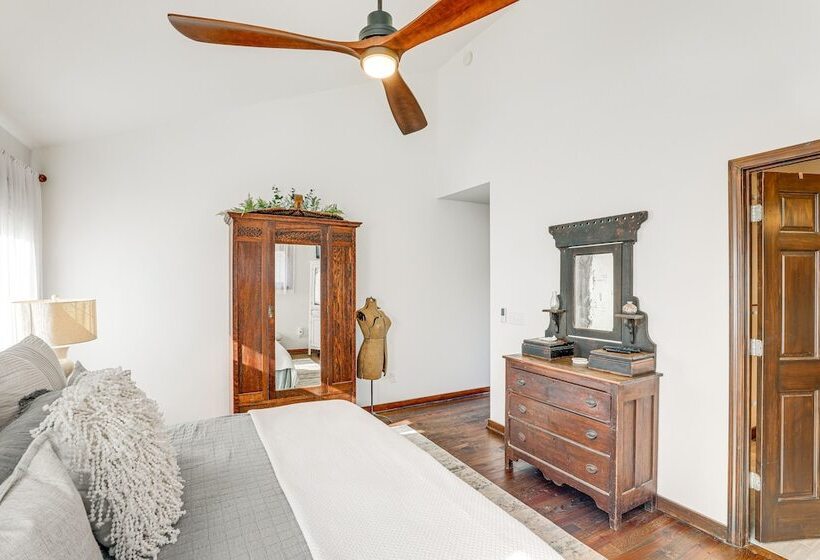 Beautiful Blowing Rock Home W/ Private Deck!