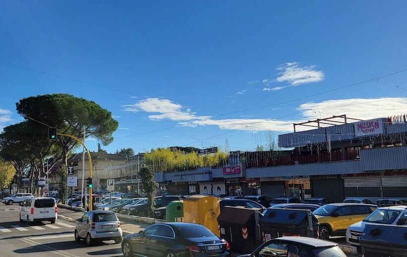 ベッドアンドブレックファースト Bnb Rooms And Comfort