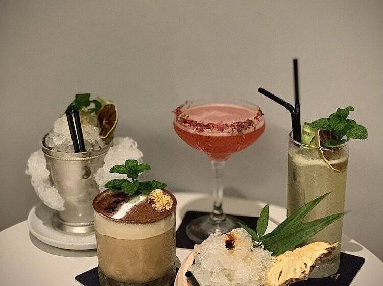 تختخواب و صبحانه Coming Home Apartment