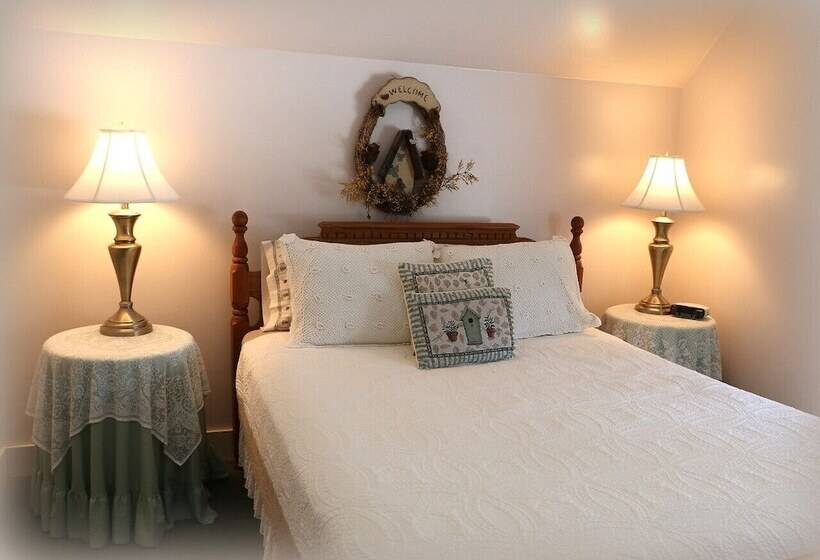 مبيت وإفطار Greenwood Manor Inn