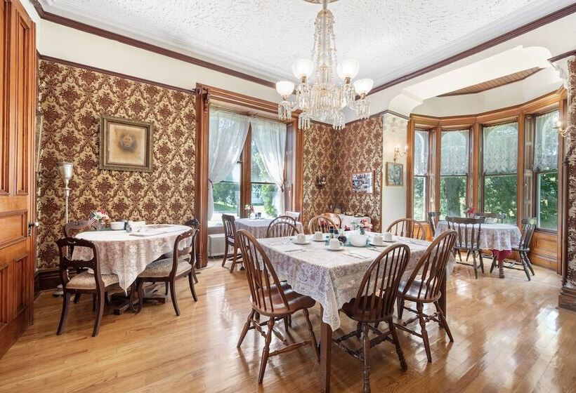 צימר Limestone Mansion